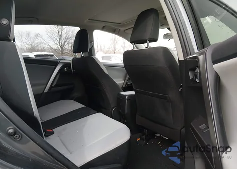 2018 Toyota Rav4 Xle from USA, damaged, VIN JTMRFREV9JJ719029